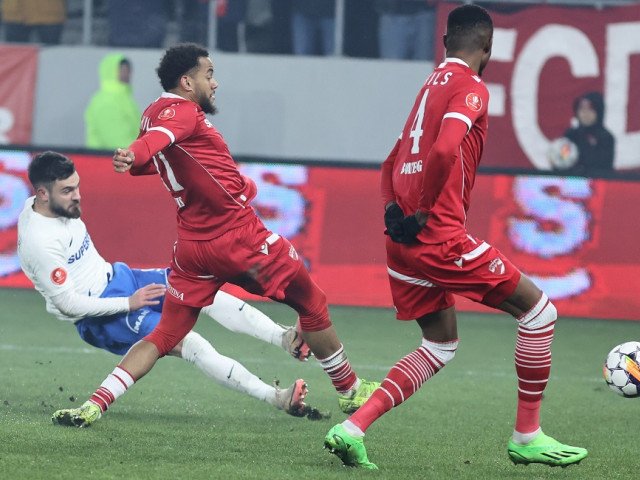 Dinamo – Farul Constanța, LIVE VIDEO, 21:00, la Digi Sport 1. Cu o victorie, ”Câinii” urcă până pe locul secund