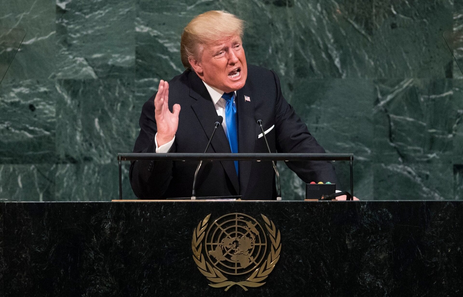 [ad_1] Președintele american Donald Trump a declanșat o controversă majoră în domeniul politic și tehnologic printr-un apel public către compania Microsoft de a concedia pe Lisa Monaco, președinta diviziei de Afaceri Globale