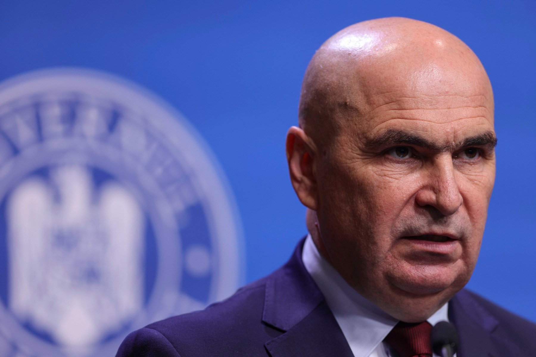 Interviu în direct cu premierul Bolojan despre dezbaterile controversate din coaliție privind reforma sistemului bugetarilor