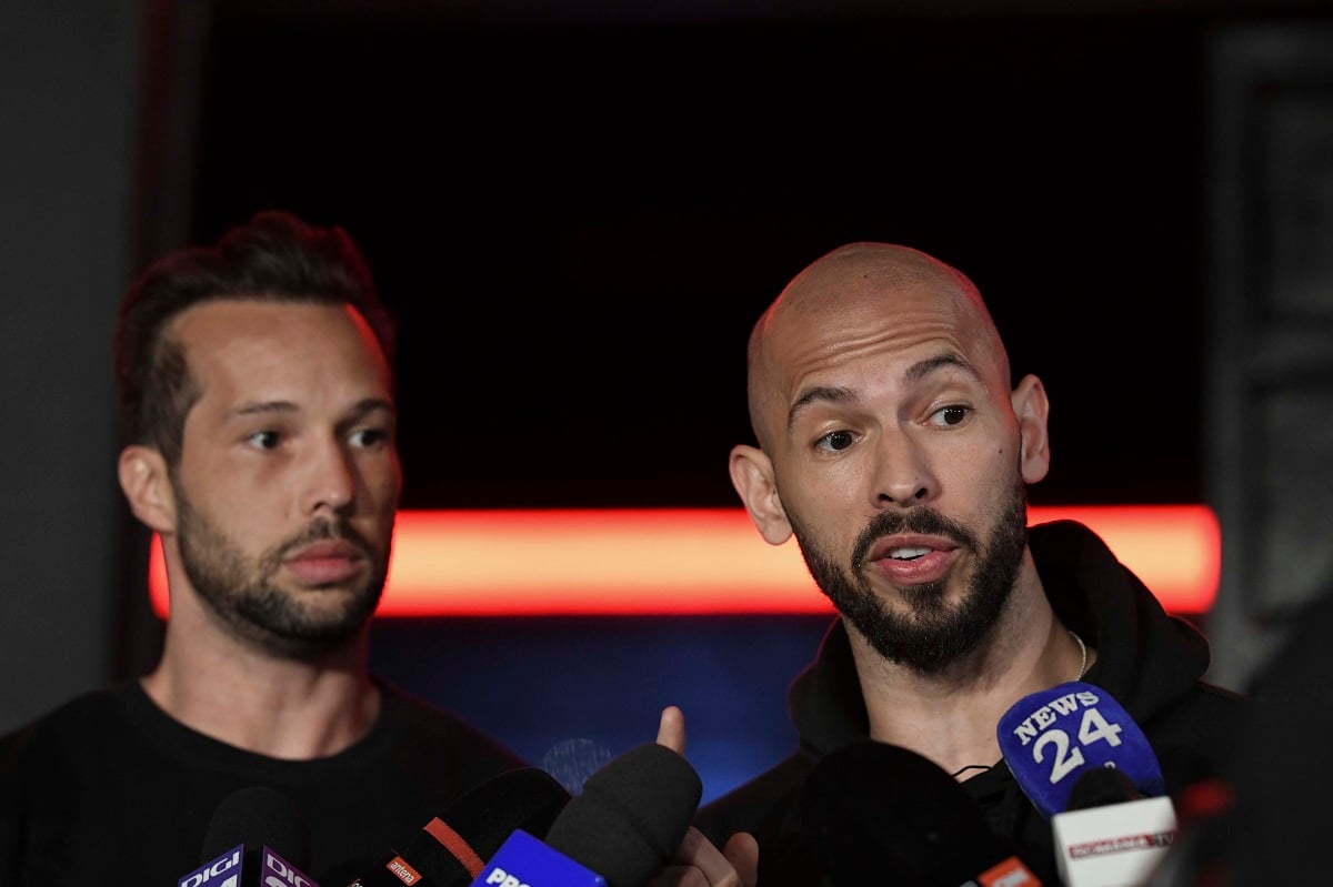 Persoana care a vizitat cu pistol cu aer comprimat casa fraților Tate din România nu a încălcat legislația: polițiștii nu au întocmit dosar penal, însă au confiscat arma (surse)