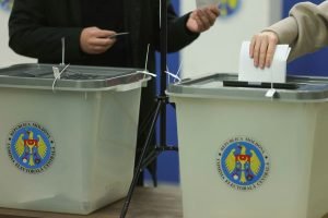 Instituțiile electorale din Moldova au aprobat participarea a peste 3.400 de observatori, dintre care 912 provin din străinătate