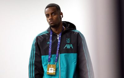 Isak to make Liverpool debut from start vs. Atlético Madrid