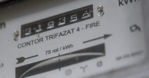 Ministrul Energiei anunță că trei companii care oferă energie electrică au redus tarifele sub 1,3 lei pentru kilowatt-oră.