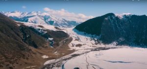 Doi operatori de cameră de la un post de televiziune de investigații din Kârgâzstan, opozanți ai guvernului, au fost condamnați la cinci ani de detenție