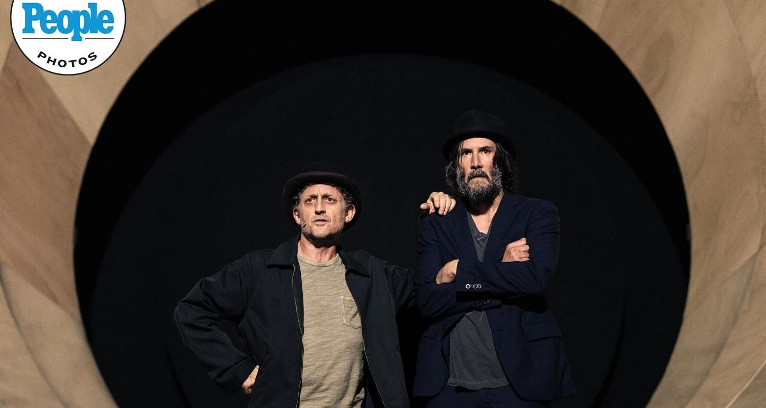 Keanu-Reeves-Alex-Winter-Waiting-for-Godot-091325-e177eeb6799e4aae8a26413232ed482d.jpg