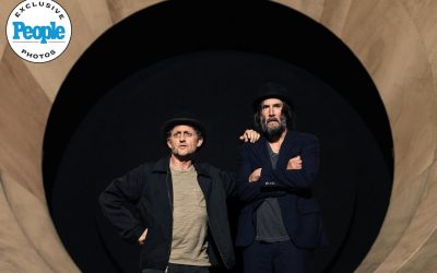 Keanu-Reeves-Alex-Winter-Waiting-for-Godot-091325-e177eeb6799e4aae8a26413232ed482d.jpg