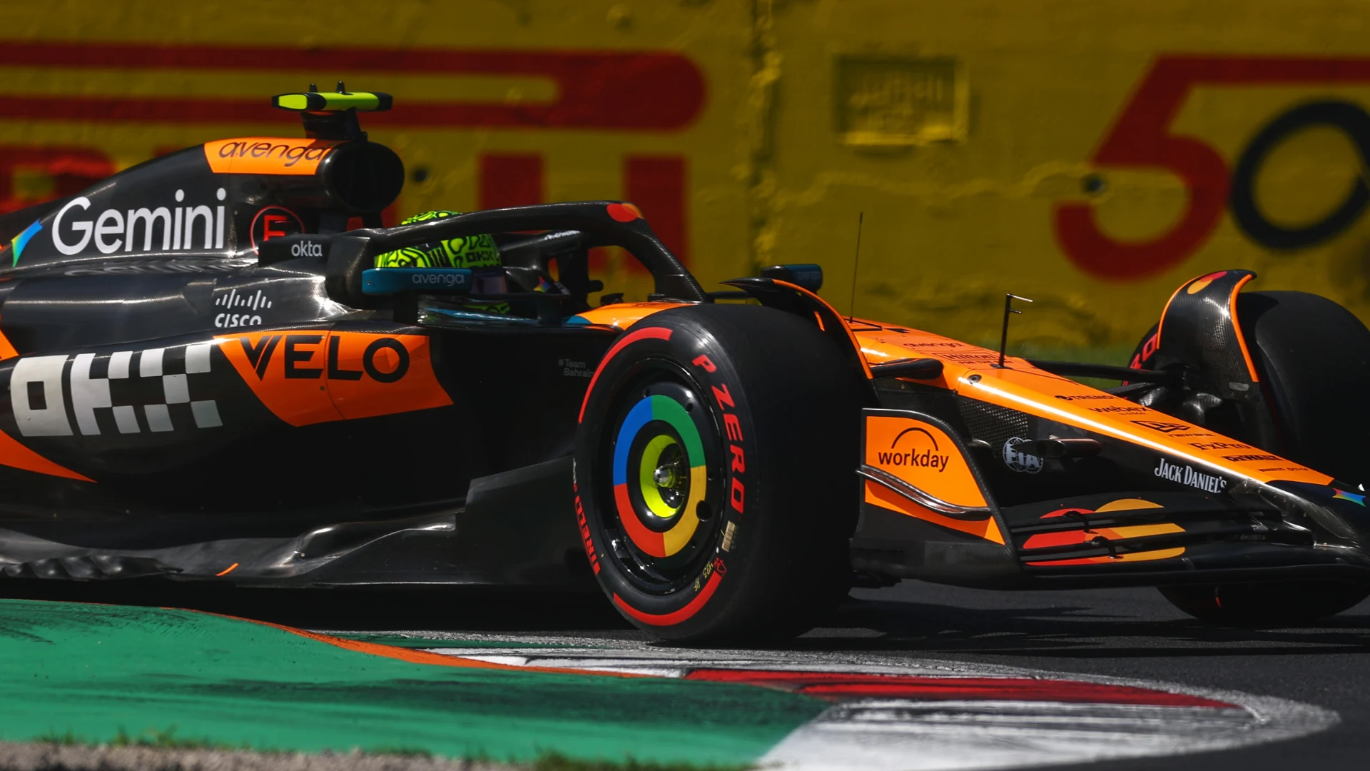 [ad_1] Lando Norris s-a clasat pe primul loc în sesiunea finală de antrenament înainte de Marele Premiu al Italiei, cu Charles Leclerc de la Ferrari intervened între cei doi piloți de la McLaren