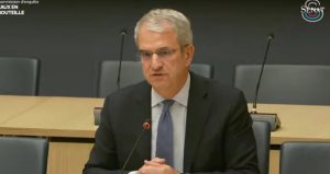 Nestlé anunță demiterea directorului său general, Laurent Freixe, din cauza unei legături sentimentale ascunse cu o angajată directăea noastră”