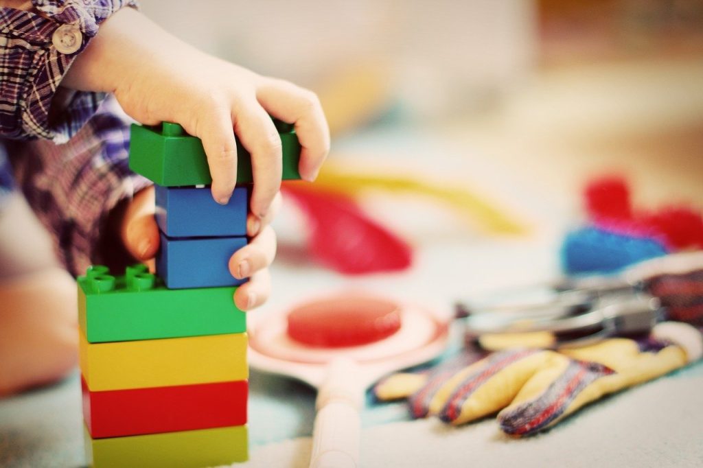 Lego-la-gradinita-Pixabay.jpg