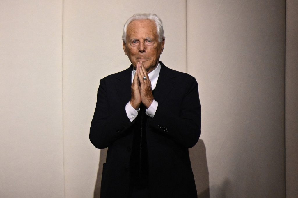 Secretul longevității care i-a permis lui Giorgio Armani să își conducă imperiul modei până după 90 de ani. A răspuns cu un singur cuvânt