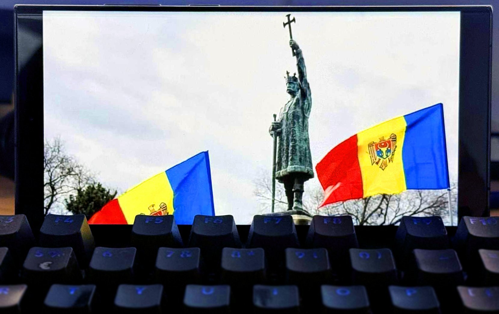 [ad_1] Vecinii noștri, Republica Moldova, au demonstrat recent o evoluție semnificativă în domeniul digital și economic, prin alegeri parlamentare considerate istorice și prin dezvoltarea unor proiecte inovatoare, precum Moldova Innovation Technology Park (MITP)