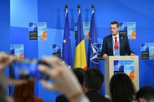 Moșteanu: Plasăm între cele mai sofisticate legi din UE, care permit armatei să interdictă orice aer neautorizat / Rusia nu va ataca un membru NATO, având în vedere puterea unificată a alianței
