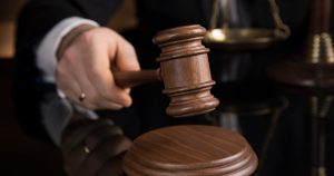 Fugarii pot ajunge în închisori românești după decizia CJUE.