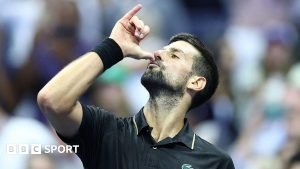 Novak Djokovic va înfrunta pe Carlos Alcaraz
