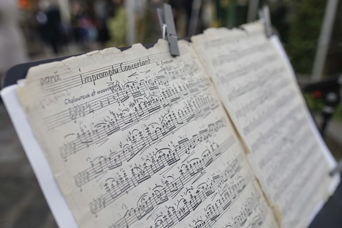 PIATA_GEORGE_ENESCU_PARIS_0000_INQUAM_Photos_Octav_Ganea.jpg