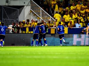 Iată o reformulare a textului: “Mirajul” de la Priștina: Echipa kosovară a învins formația cu valoare record de 445.000.000 de euro! Şocantă surpriză în faza eliminatorie.