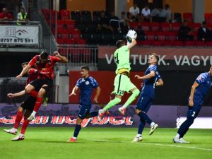 Moldovenii au 5 victorii și 4 egaluri în 10 meciuri între Metaloglobus și FC Botoșani.