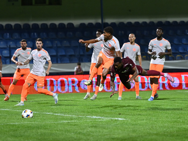 Metaloglobus – CFR Cluj, de la 21:30, pe Digi Sport 1