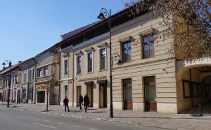 Informații false despre pozițiile de la primăria Bistrița / Primarul orașului afirmă că numărul angajaților vulnerabili de a-și pierde locul de muncă este, de fapt, de trei ori mai mare