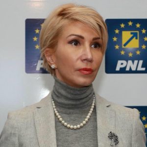Proiect de lege depus de Raluca Turcan: angajatorii ar putea face viremente suplimentare lunare, deductibile, de până la 150 de euro, în plus la contribuția obligatorie de 4,75% la Pilonul II.