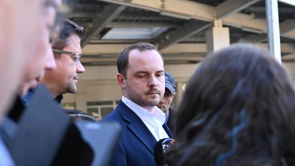 [ad_1] Ministrul Sănătății, Alexandru Rogobete, a declarat recent că a constatat un haos administrativ și procedural deosebit de grav în cadrul Spitalului „Sf