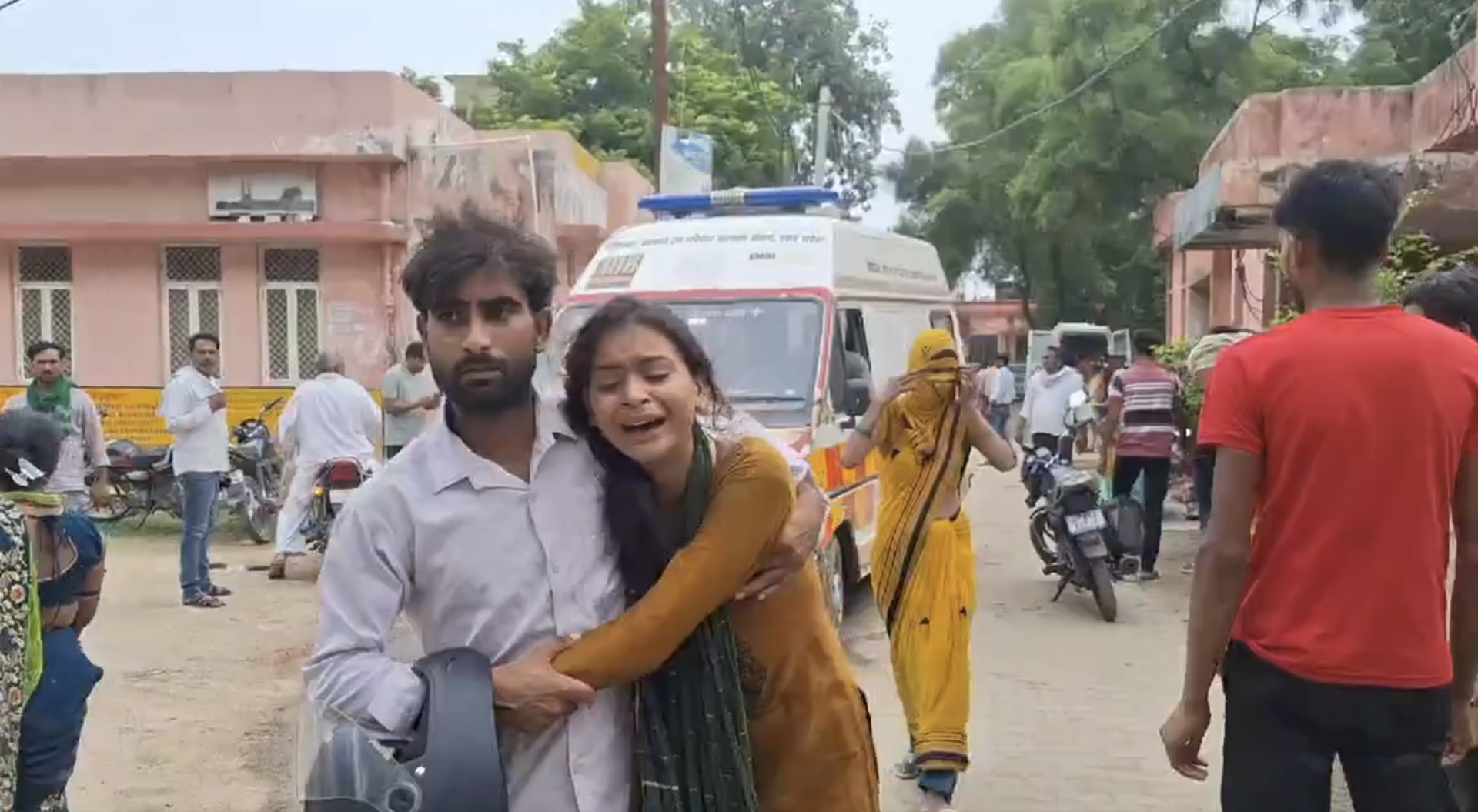 Cel puțin 36 de victime și peste 50 de persoane rănite în India, după o panică colectivă la evenimentul actorului și politicianului Vijay