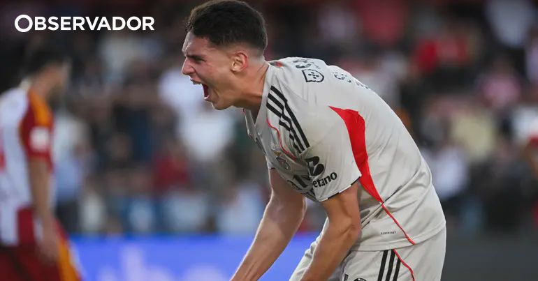 Sudakov strigă și luminează un retur special