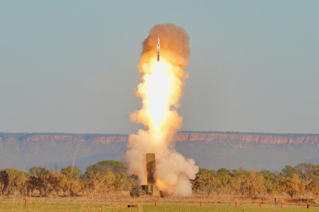 Typhon_Mid-Range_Capability_MRC_missile_system_firing_SM-6.jpg