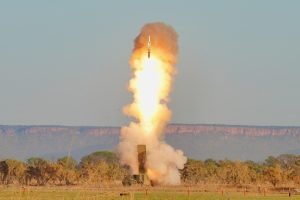 Beijingul solicită Japoniei și Statelor Unite să îndepărteze rapid sistemul american de lansatoare de rachete Typhon, considerat o amenințare pentru stabilitatea nucleară a Chinei și o capacitate ofensivă în apropierea teritoriului chinez
