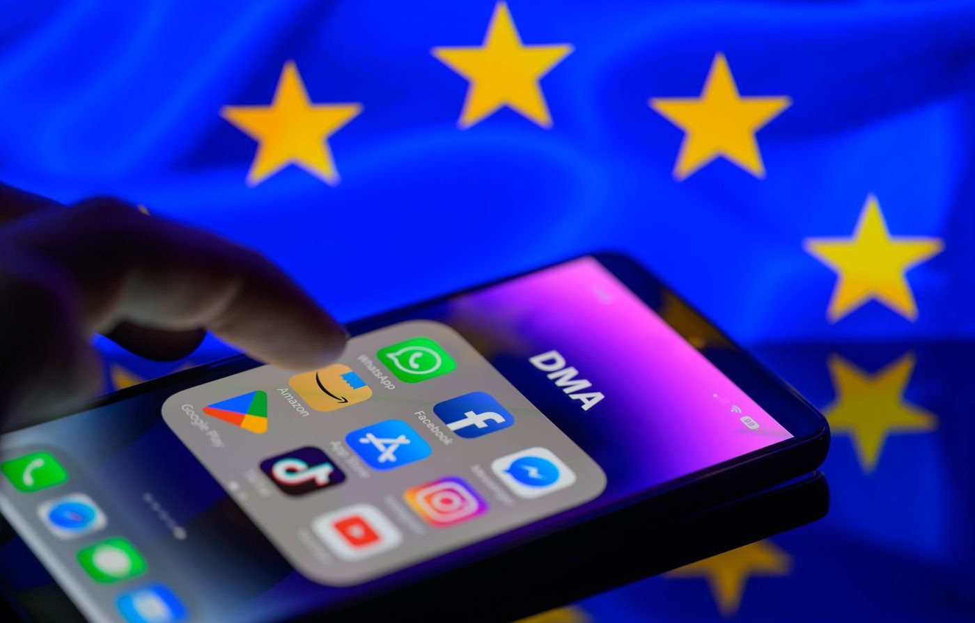 [ad_1] Comisia Europeană a inițiat recent o amplă acțiune de supraveghere asupra platformelor digitale și a ecosistemelor acestea, vizând combaterea escrocheriilor financiare online