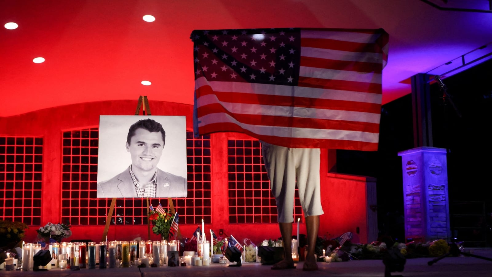 Cine este Skye Valadez?