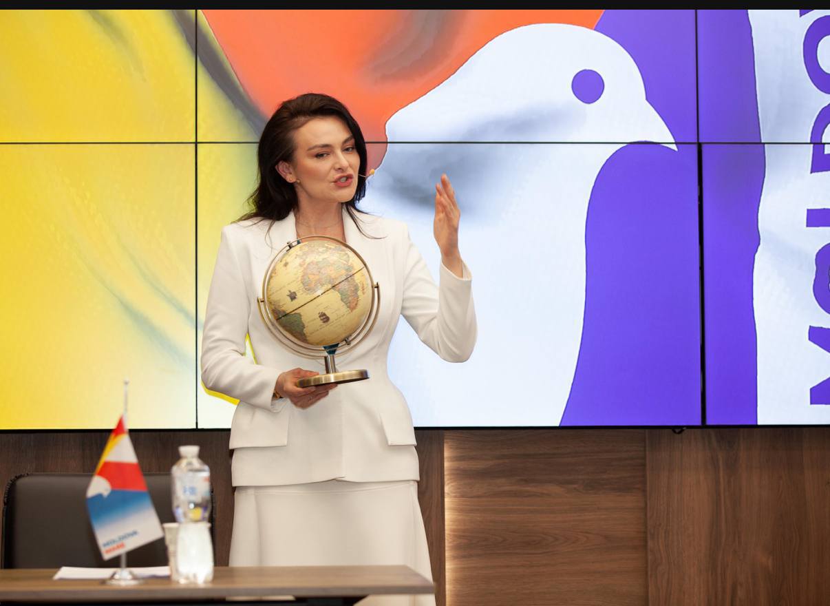 Percheziții numeroase în România înainte de alegerile din Moldova, inclusiv asupra fostei procurori și candidatei la prezidențiale Victoria Furtună, implicată în scandaluri legate de oligarhul fugitive Ilan Șor și legată de clanul Cordunenilor
