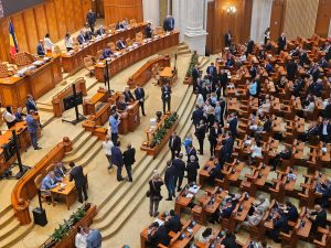 Prima moțiune de cenzură împotriva Guvernului a fost respinsă.