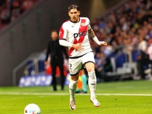 Andrei Rațiu a jucat întreg meciul pentru echipa Rayo.