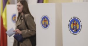 Moldovenii aleg între Uniunea Europeană și Rusia în alegeri