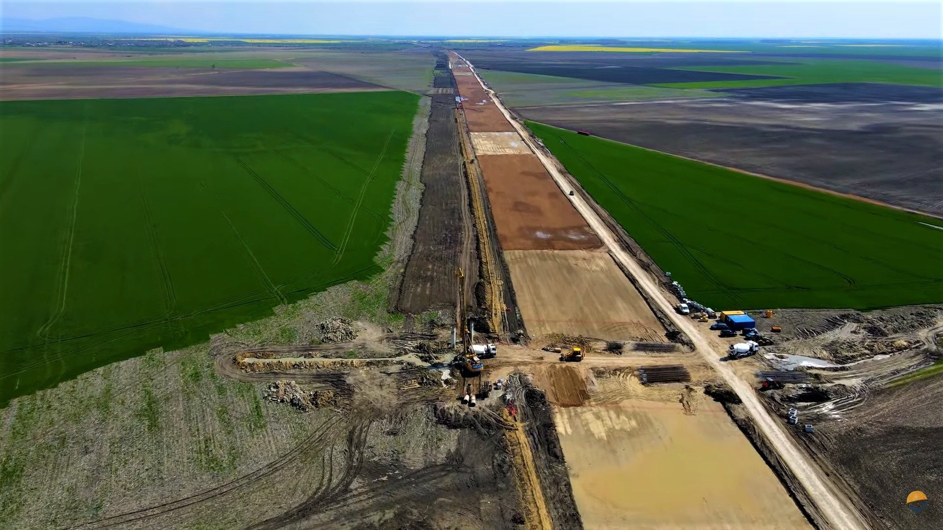 Năare: Am obținut aprobarea Comisiei Europene pentru a include integral Autostrada Moldovei în cadrul fondurilor nerambursabile, în loc de împrumuturi, conform anunțurilor oficiale.