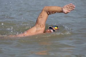 Avram Iancu a anunțat că a obținut titlul „Triple Crown of Rivers Stage Swims Challenge” după ce a nad traversat Europa fără costum de neopren