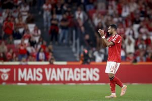 Traballhamos duas vezes sem confiança