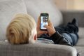 canapea-telefon-sociam-media-hepta_8134116.jpg