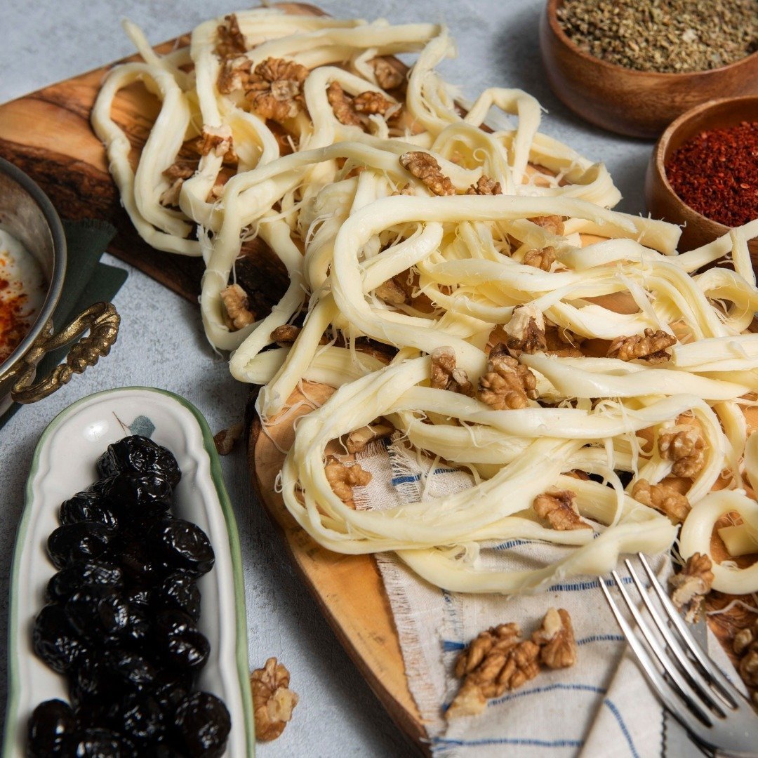 De ce am devenit pasionat de brânzeturile turcești: cele mai bune cinci varietăți – Beyaz Peyniri, Ezine Peyniri, Cecil Peyniri, Chechil și Otlu Peyniri