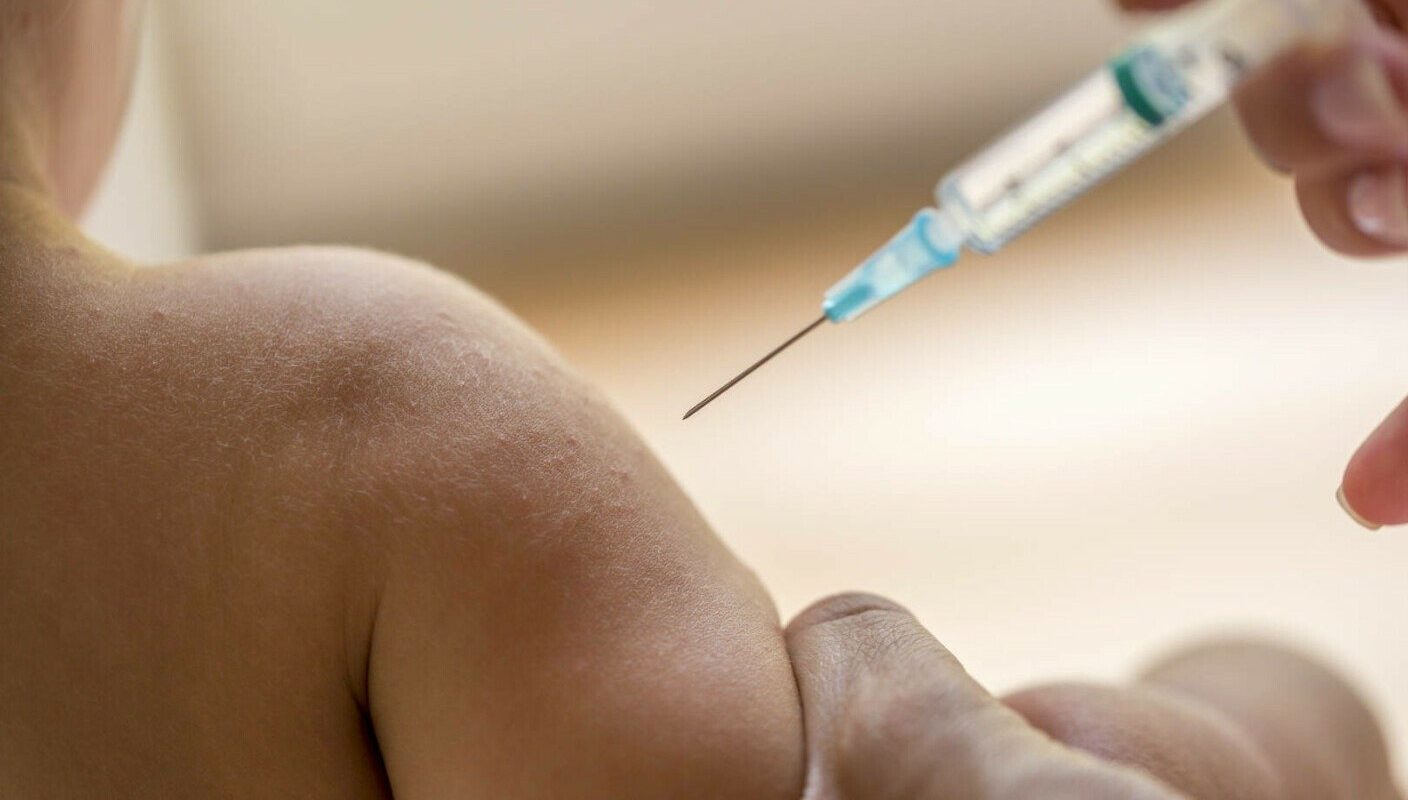 copil-injectie-vaccin.jpg