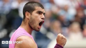 Rezultatele turneului de tenis US Open din anul 2025: Carlos Alcaraz domină concursul și învinge pe Novak Djokovic pentru a ajunge în finala de la New York, după un meci epuizant din semi-finale.