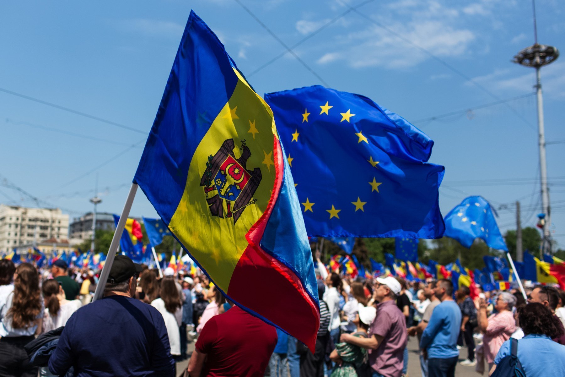 România și Republica Moldova: peste 5.000 de companii, afaceri de aproape un miliard de euro și profit de 285 de milioane de lei / Dorința de a facilita libera circulație între cele două țări