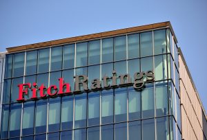 Fitch coboră calificativul Franței, deteriorată de criză, la cel mai redus nivel din toate timpurileea noastră”
