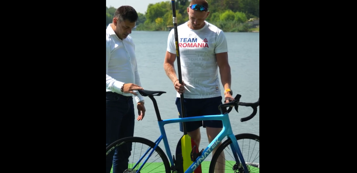 VIDEO Eduard Novak a oferit lui Cătălin Chirilă bicicleta care l-a ajutat să se califice la Jocurile Paralimpice de la Paris: „Între campioni există o legătură aparte”