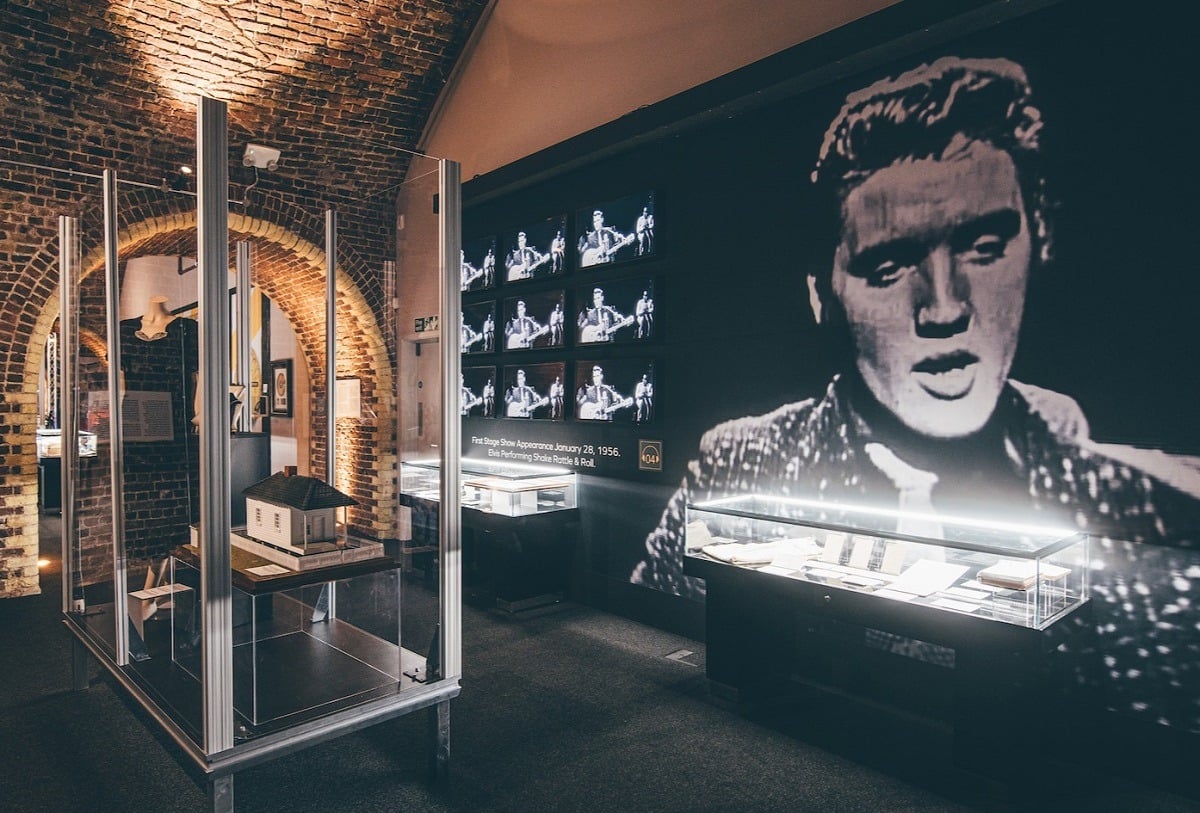 [ad_1] O femeie condamnată pentru tentativa de a hierarchiza proprietatea lui Elvis Presley, Graceland, și de a o vinde la licitație, a primit o pedeapsă de aproape cinci ani de închisoare din partea unui tribunal din Statele Unite, conform unei agenții de știri