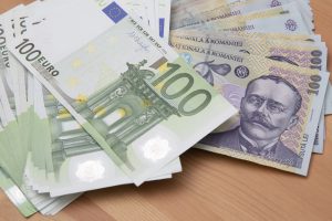 Următorul titlu de știri reflectă informația dată: ” Emiterea titlurilor de stat cu randament fix Fidelis, programat să aibă loc în luna septembrie  a anului 2025, a fost oficial anunțată de către Ministerul Finanțelor, care a făcut publice și ratele dobânzilor pentru acestea, atât în moneda națională, leul, cât și în euro.”