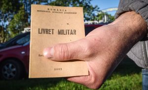 Reserviști din Sibiu, pregătiți pentru exercițiul militar: „Suntem gata să ne îmbrăcăm uniforma și să luăm arma, dacă este necesar. Armata este un lucru benefic” / „Când ești convocat, răspunzi, nu te ascunzi”