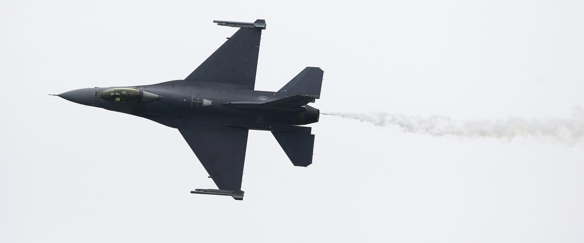 f-16c-republic-singapore-air-force.jpg
