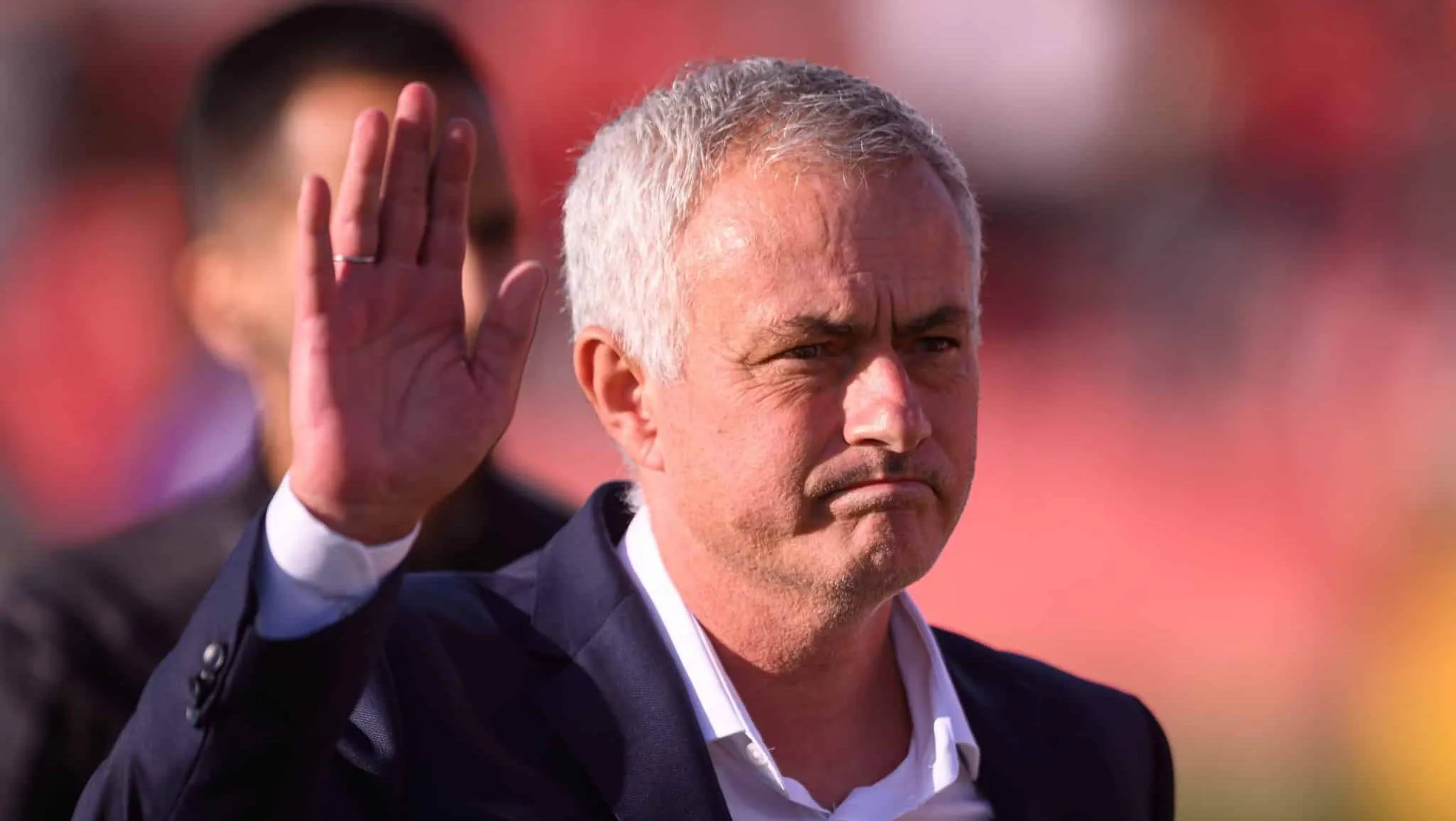 Revenirea lui Mourinho la Benfica: Cum s-a desfășurat reîntoarcerea celui mai controversat antrenor de fotbal în fruntea echipei portugheze de fotbal.